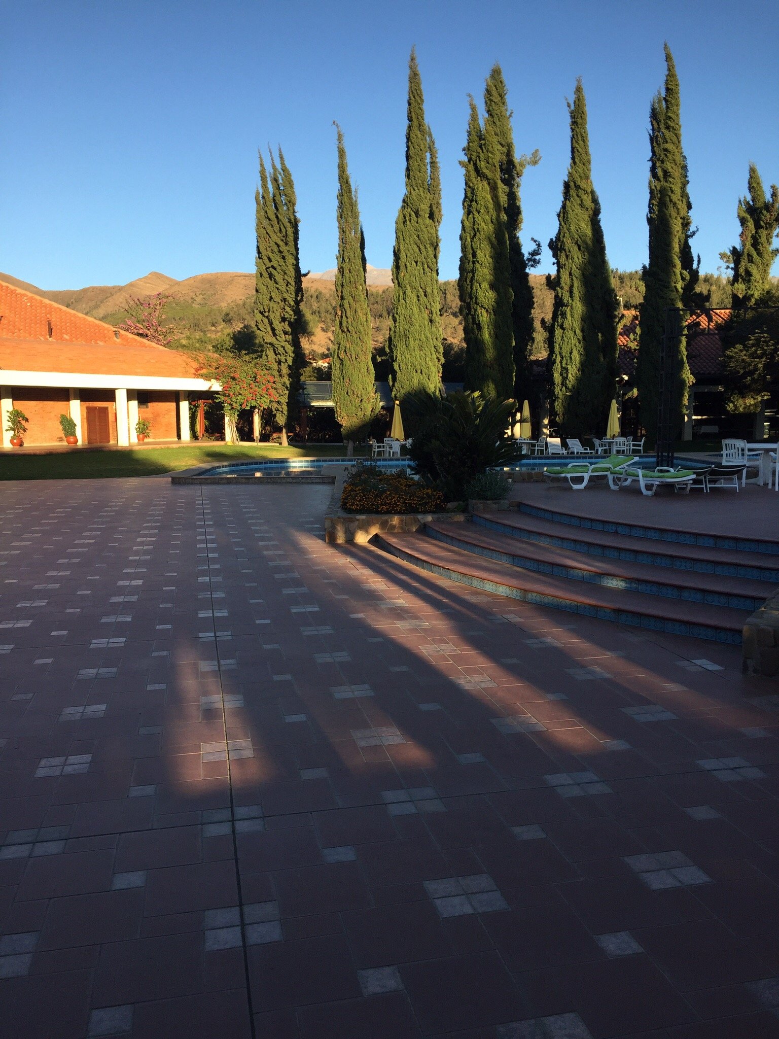 Hotel Los Parrales-官方