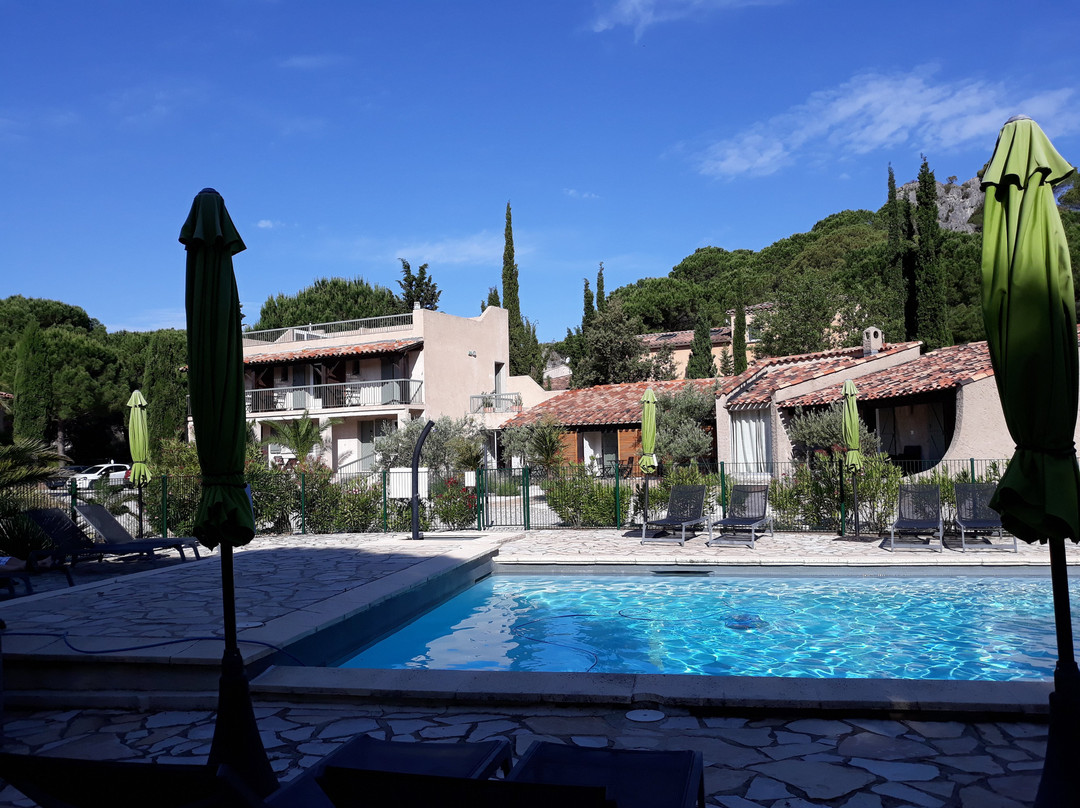 Auberge De Val Moureze主图