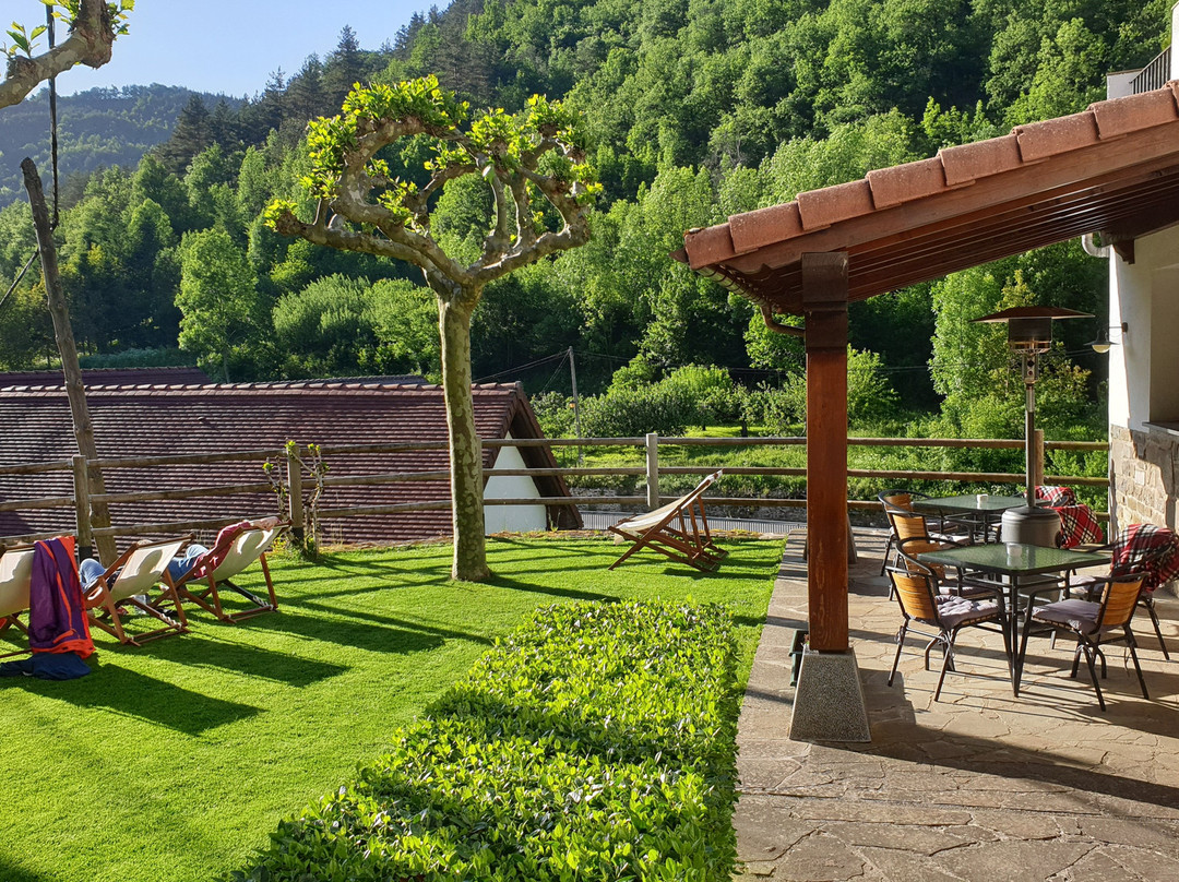 贝萨洛乡村酒店主图