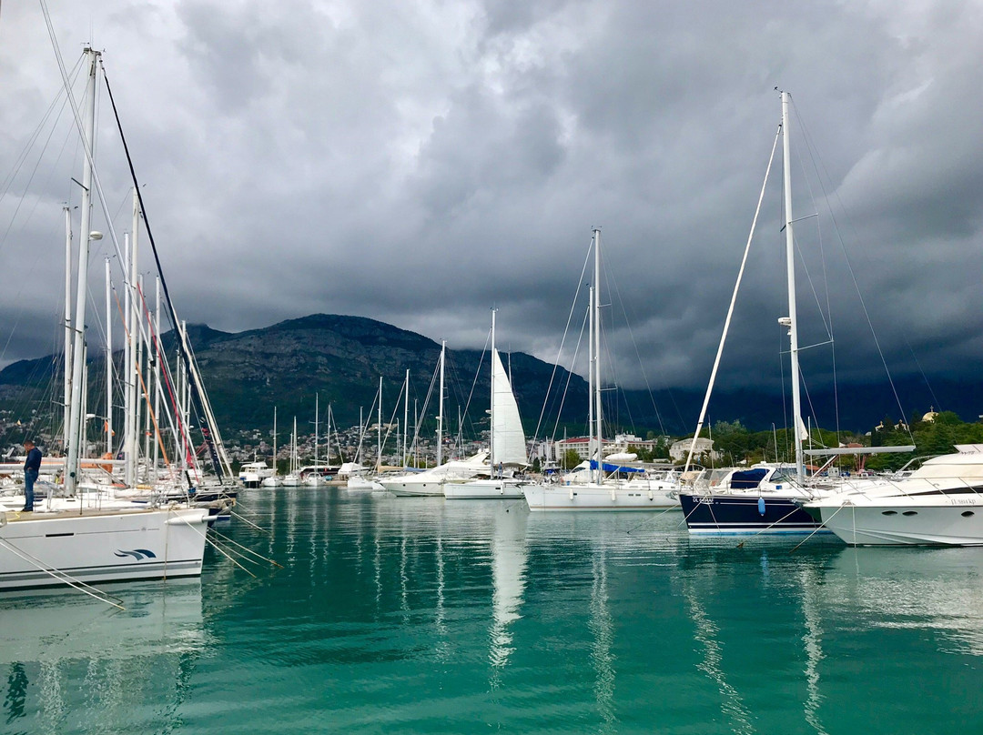 Sail Band-Bar必去景点