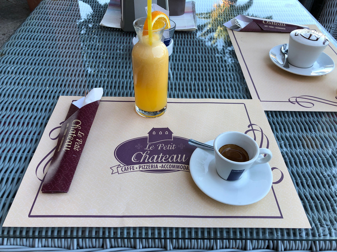 Le Petit Chateau主图