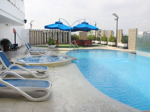 中庭广场酒店主图