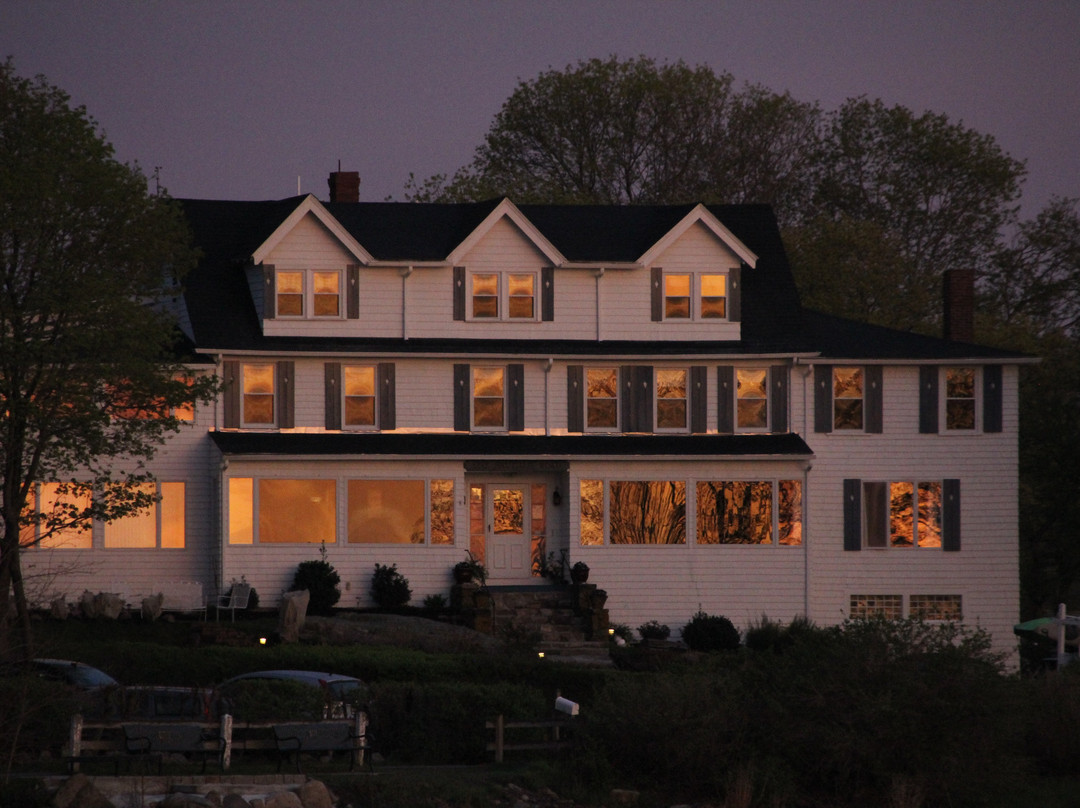 Blue Shutters Beachside Inn主图