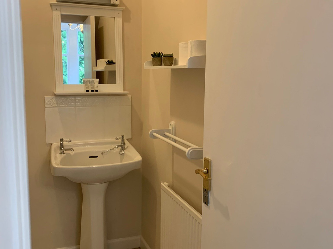 戴尔斯布里奇别墅酒店主图