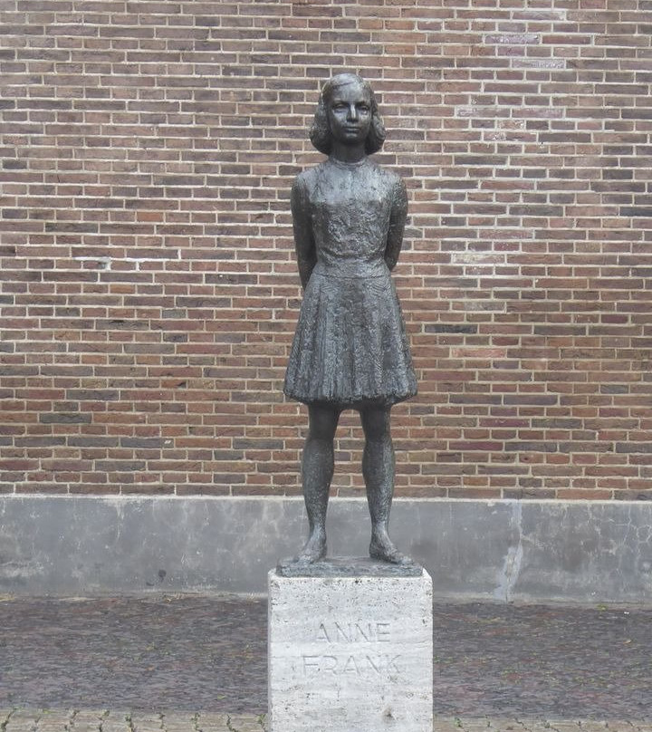 Statue Of Anne Frank-乌特勒支必去景点