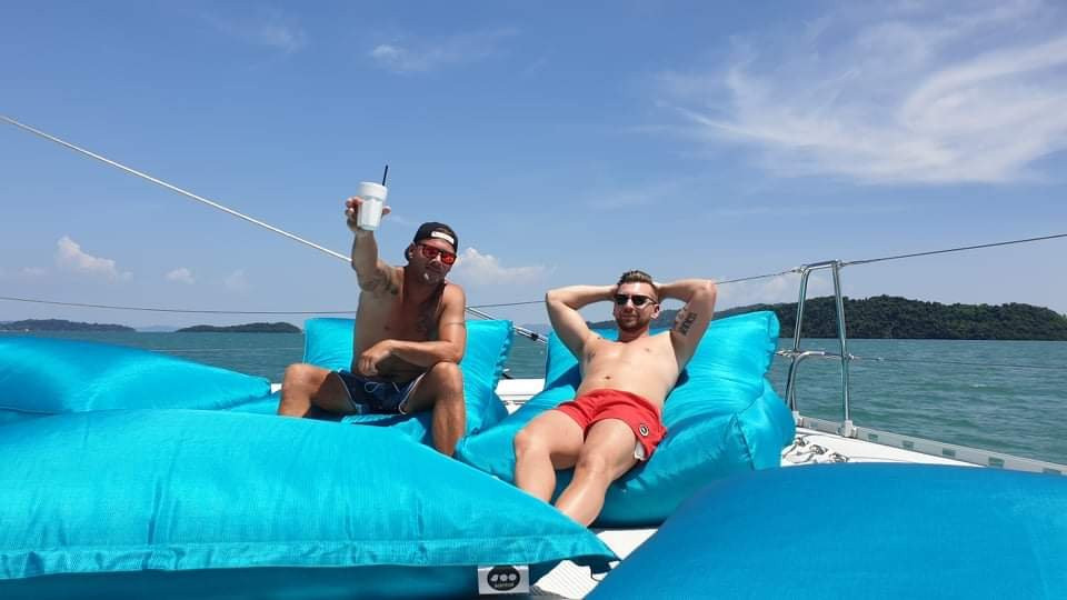 Vibe Boat Club景点图片