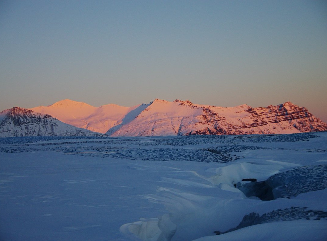 Ice and Mountain Trips景点图片