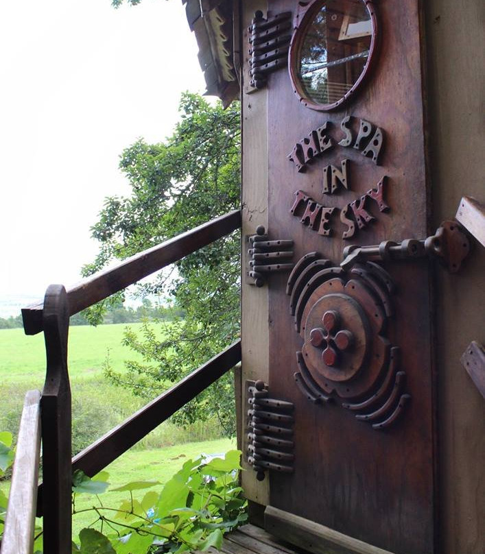 Sycamore Avenue Treehouses主图