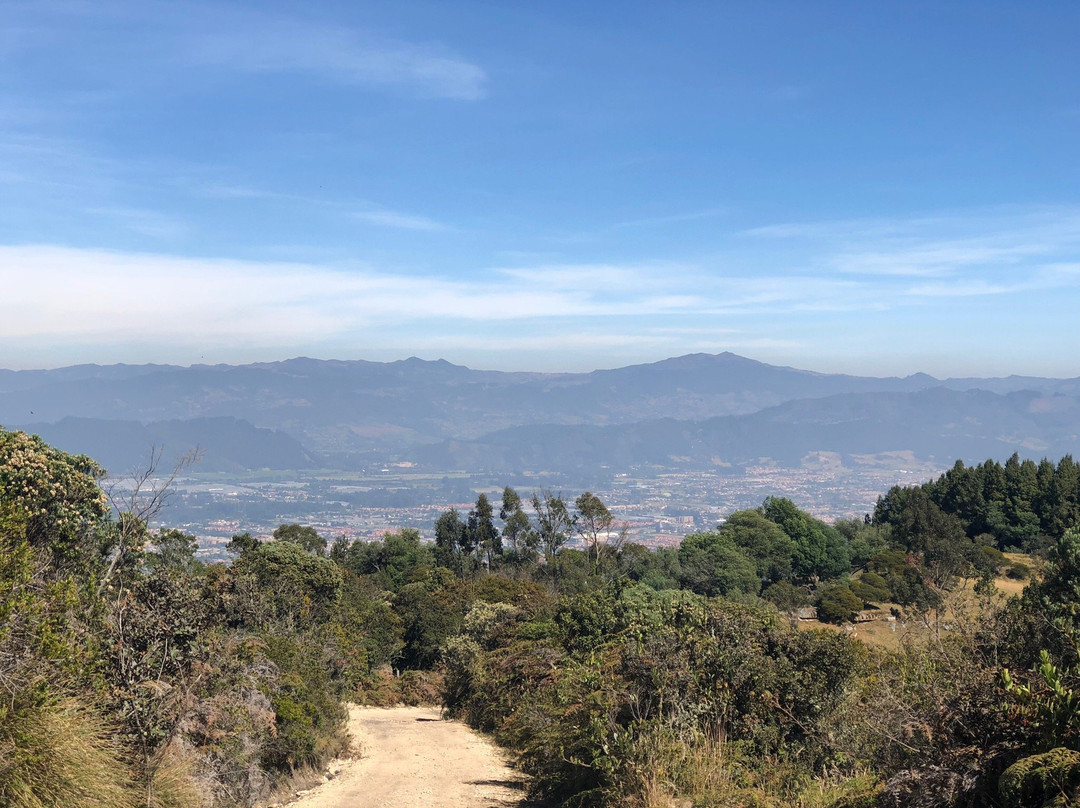 Parque La Montana del Oso-Chia必去景点