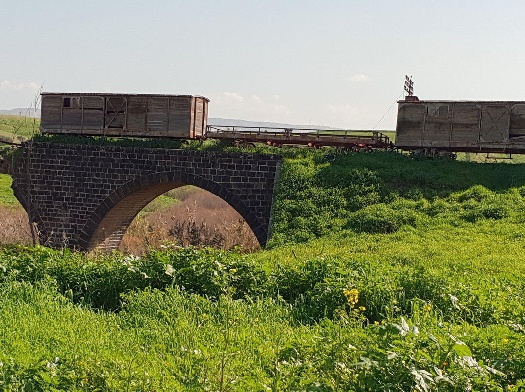 Naharayim at Gesher景点图片