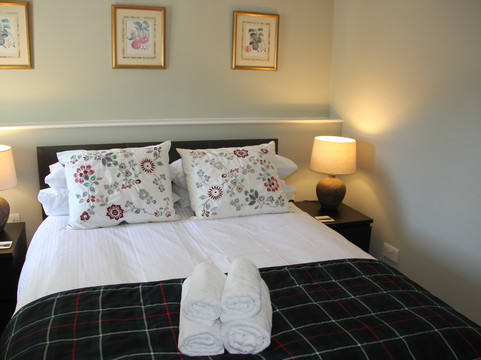 Peat Smoke Cottages主图