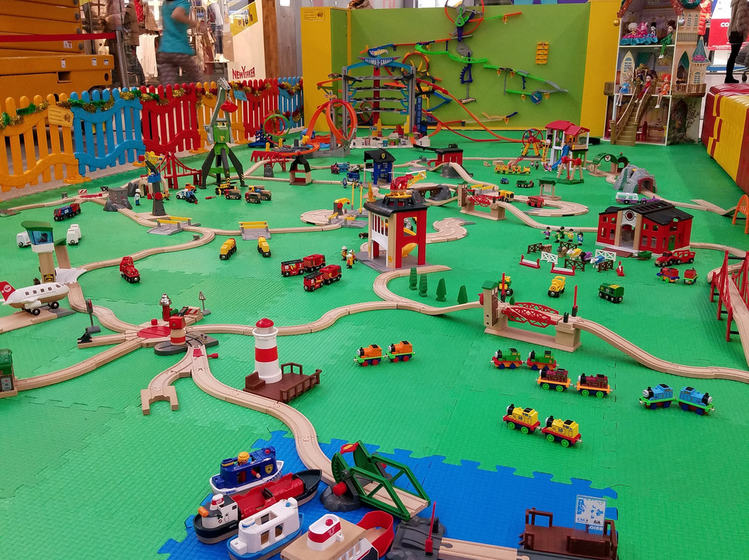Gorodok Parovozikov (Trains Town)景点图片