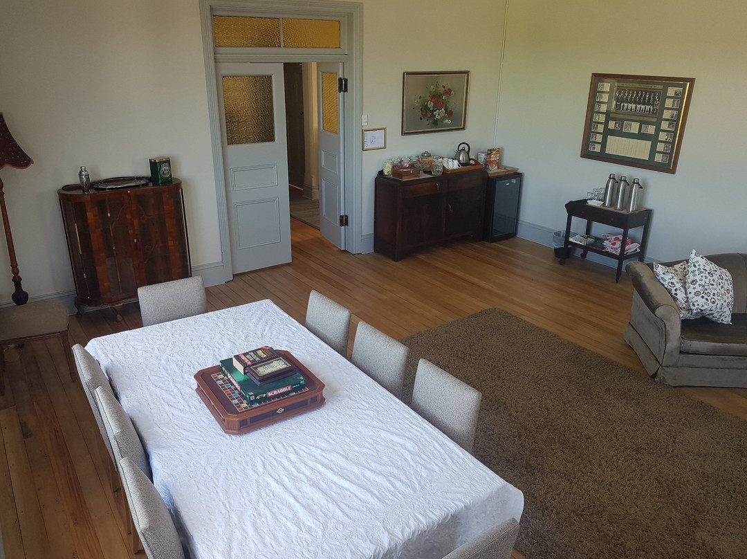 Helensburgh Hotel主图