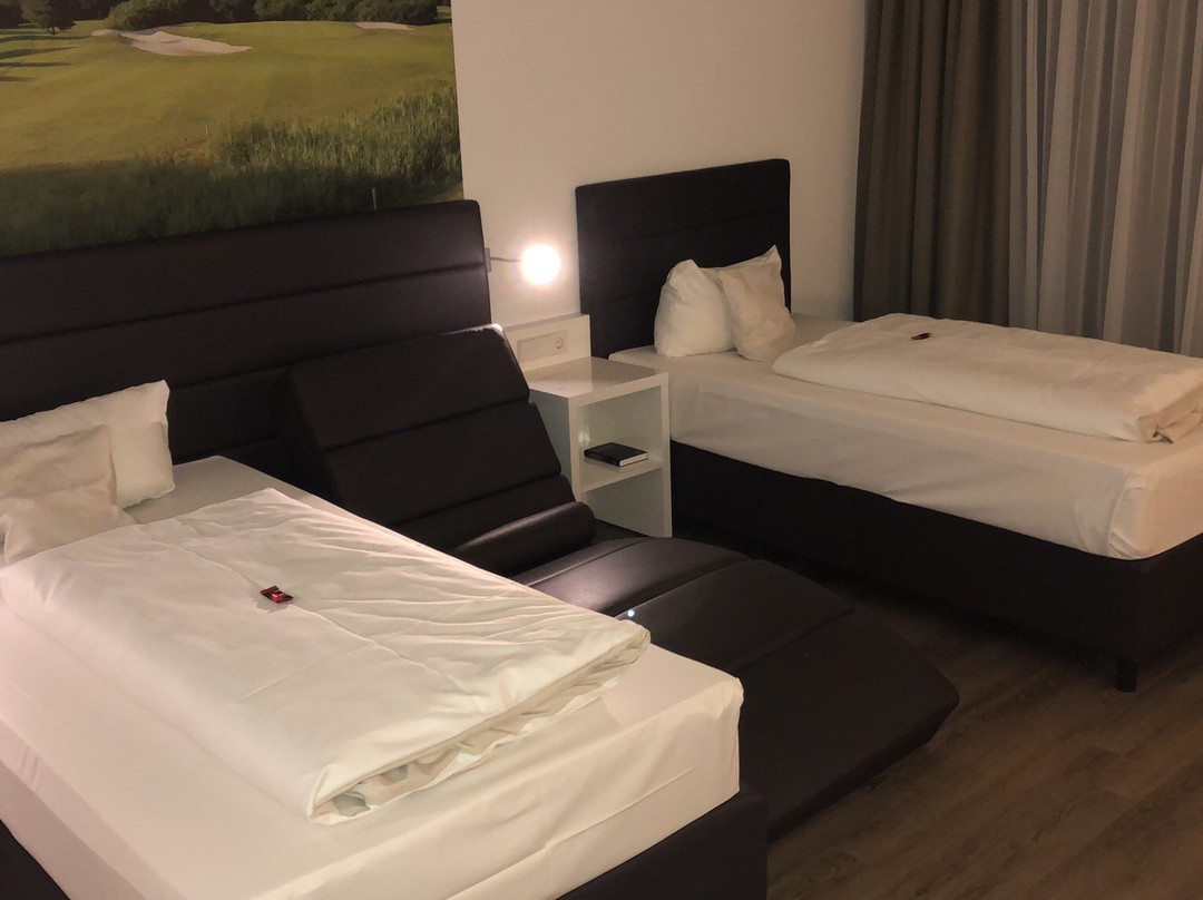 Hotel Absolute Golfresort Gernsheim主图