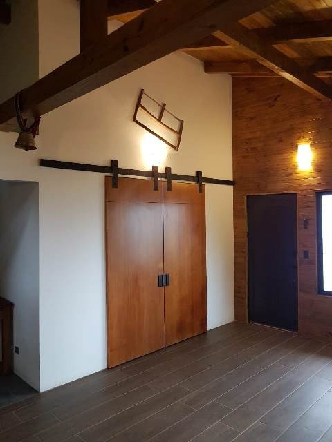 HelveTico Chalets and Reserve主图