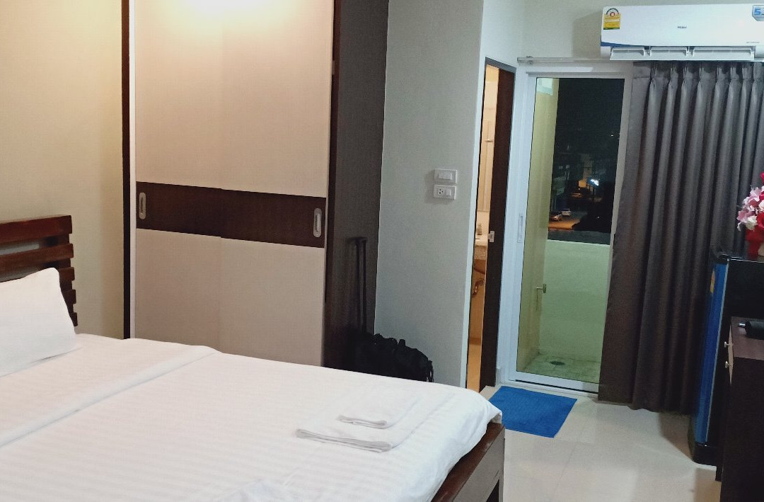Corner One Residence主图