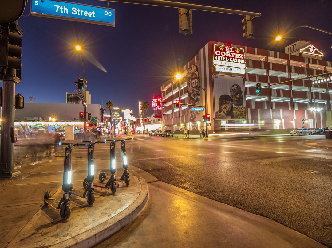 Atomic Scooters Rentals and Tours-拉斯维加斯必去景点