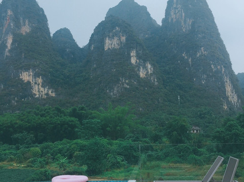 在水一方酒店（阳朔十里画廊遇龙河店）主图