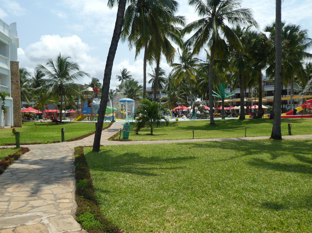 PrideInn Paradise Beach Resort & Spa Mombasa主图