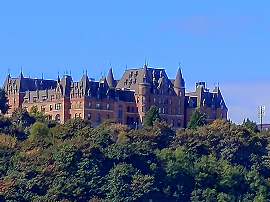 Riviera Cruises景点图片