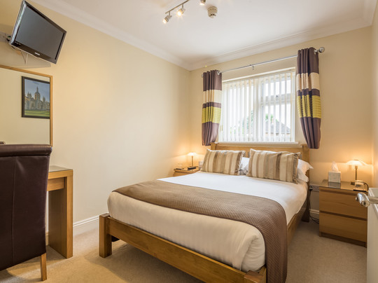 秋季别墅酒店主图