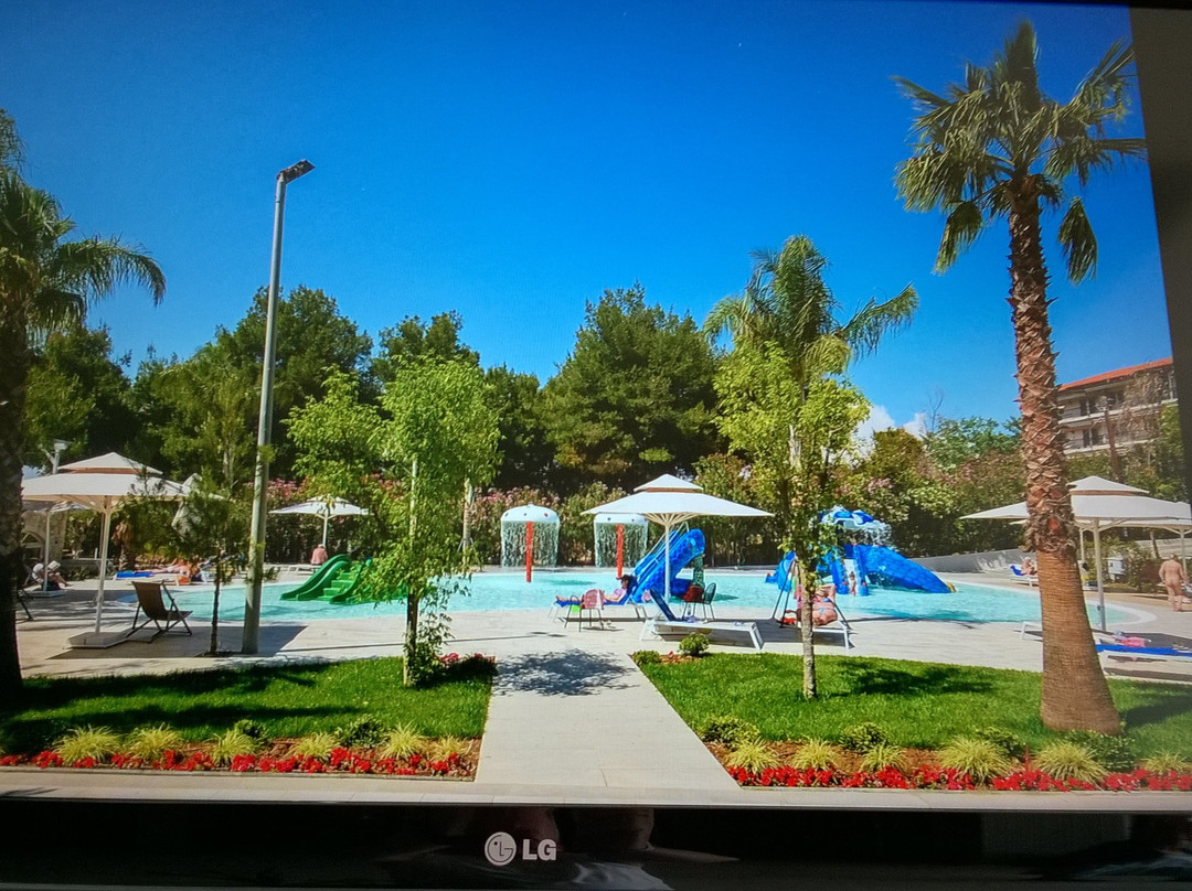Portes Beach Hotel主图