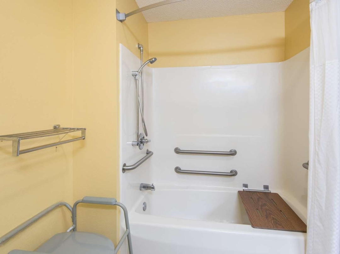 梅迪纳速8酒店主图