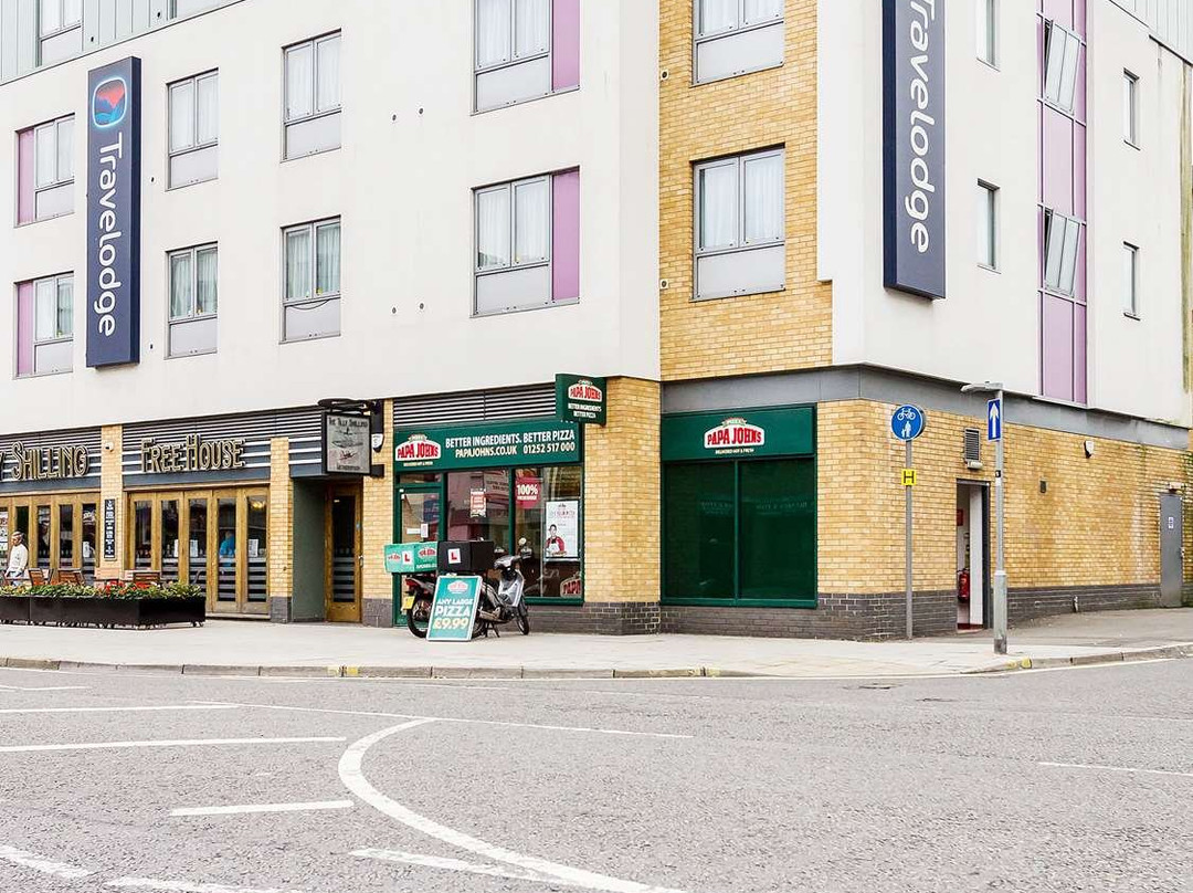 Travelodge Farnborough Central主图