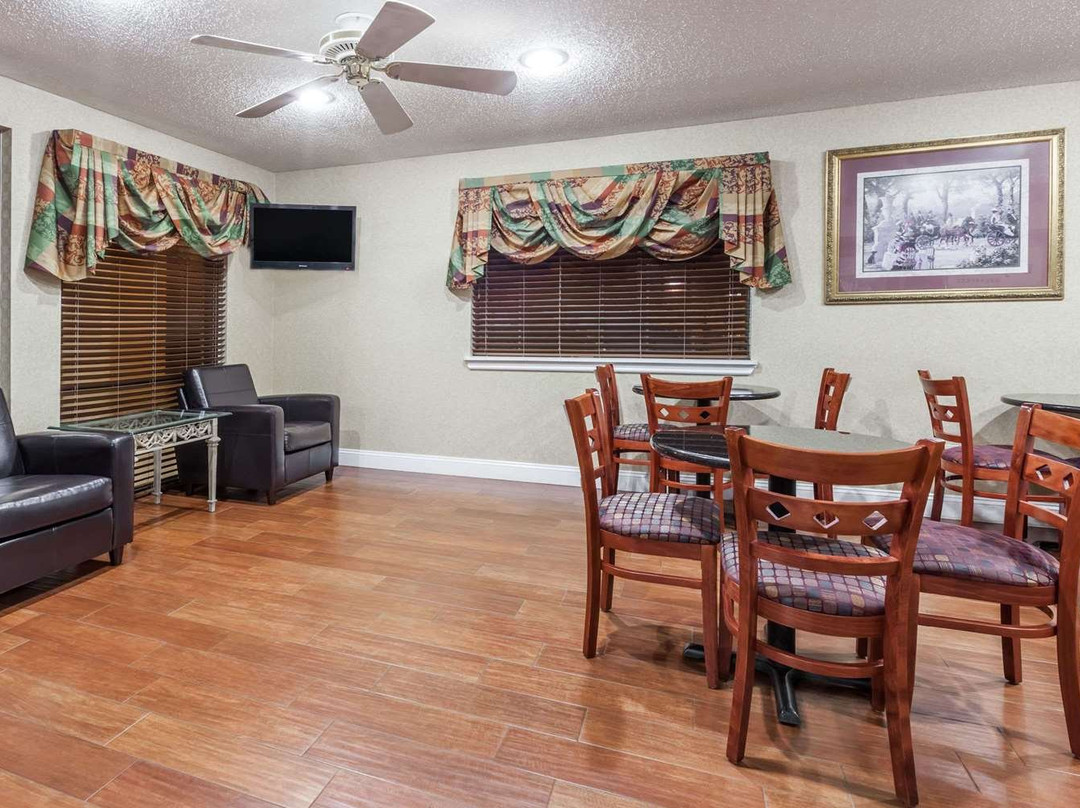 Days Inn by Wyndham Ruston LA主图