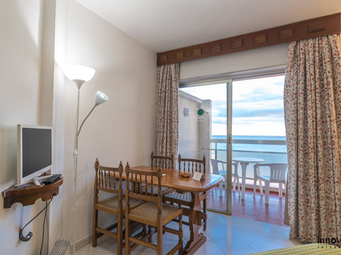 阿帕尔奇纳索尔公寓主图