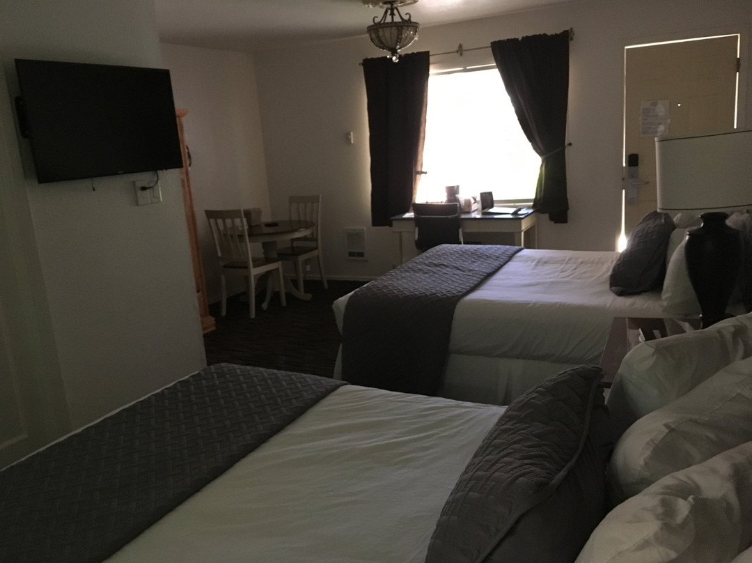 草莓谷客栈主图