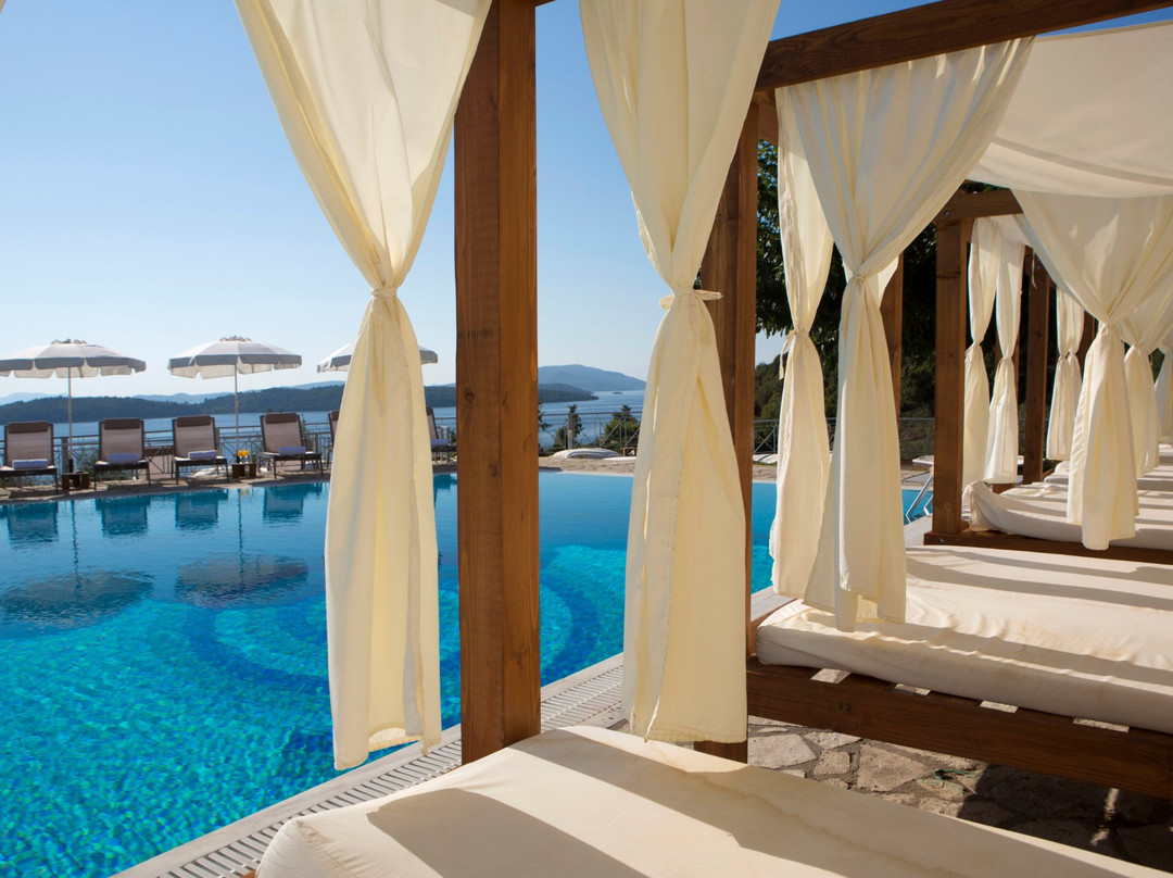 Red Tower Hotel and Suites主图