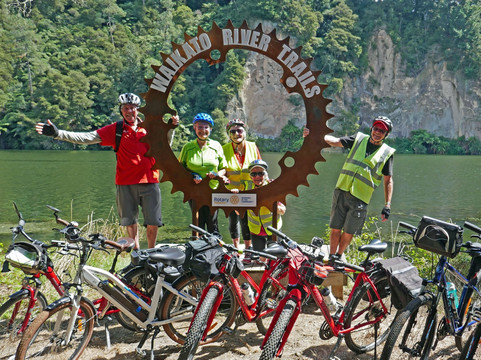 Blue Tui Shuttles-Te Awamutu必去景点