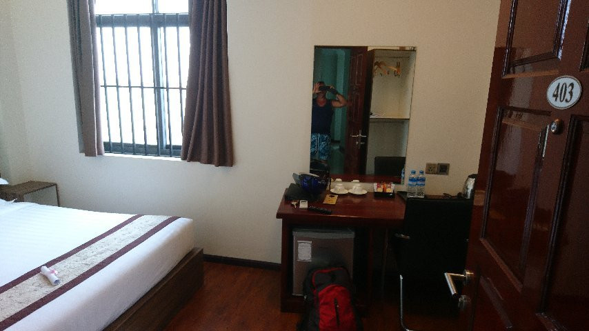 The First Hotel主图