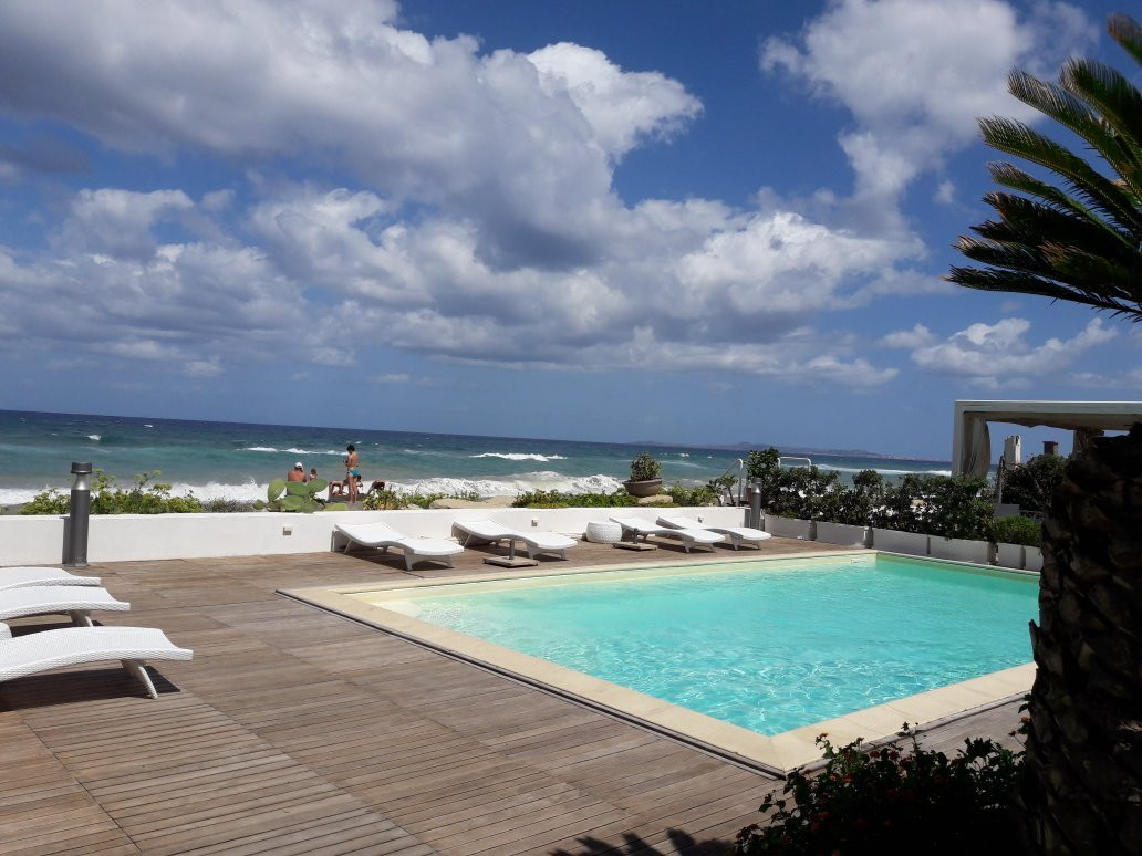 Ancora Bianca Beach Residence