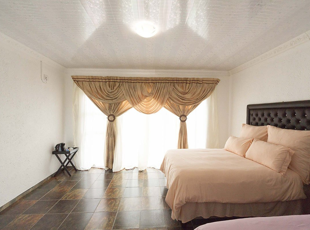 Fullmoon Paradise Lodge主图