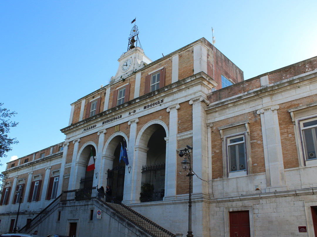Palazzo di Città e chiostro di San Francesco景点图片