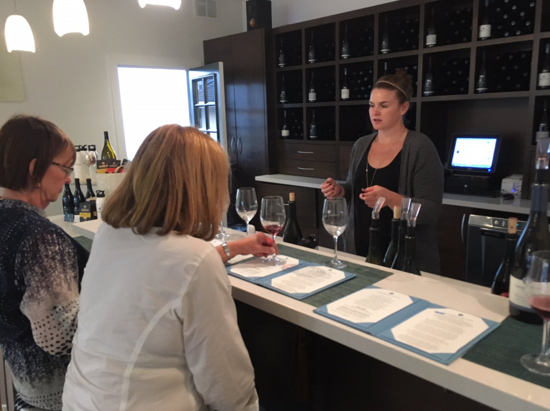 Carmel Road Tasting Room-卡梅尔必去景点