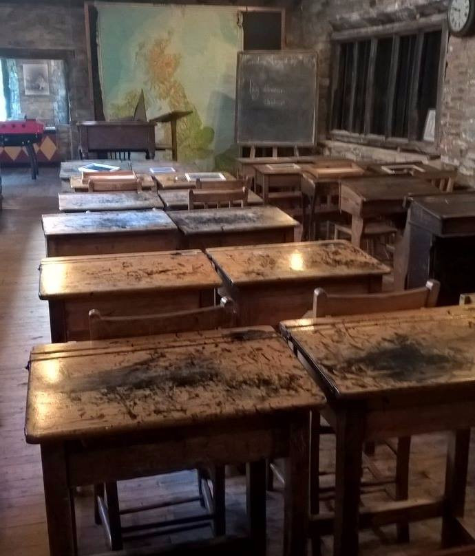 Scaplen's Court & Garden-普尔必去景点