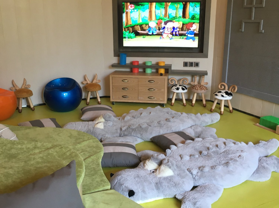 三亚保利瑰丽酒店主图