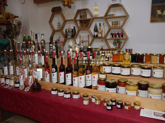 Bauernmarkt Simonsfeld Container-Shop-Ernstbrunn必去景点