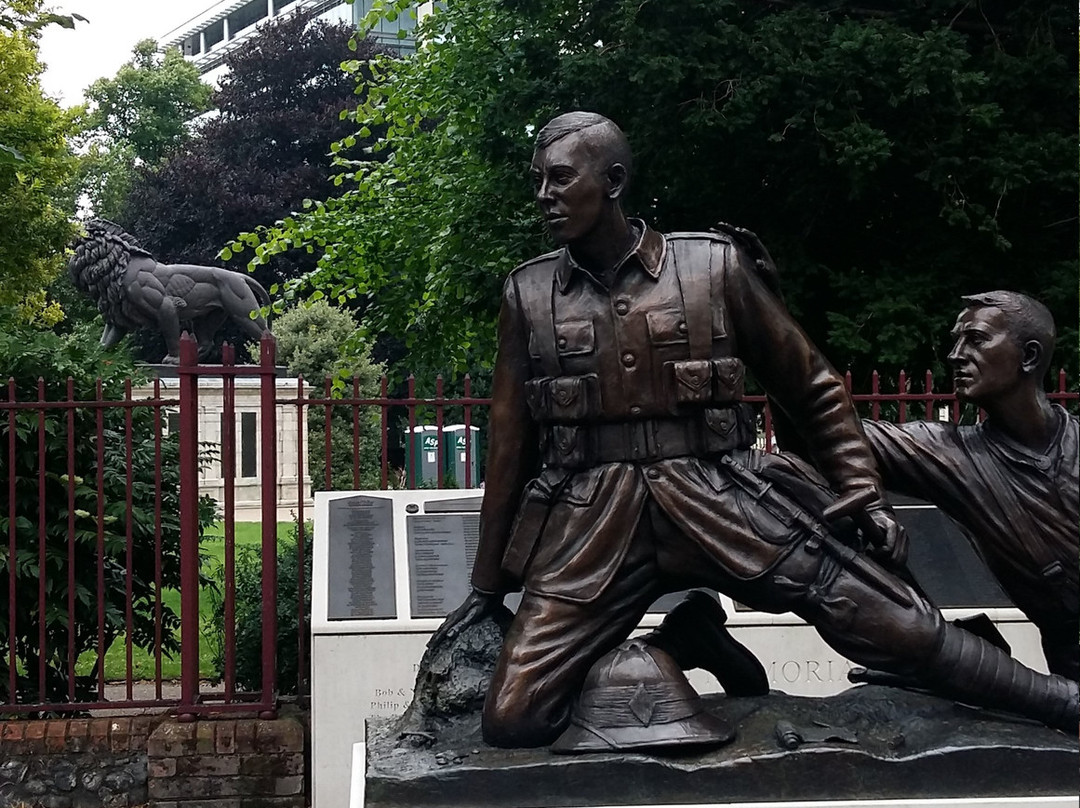 The Berkshire Yeomanry and Trooper Potts Memorial景点图片