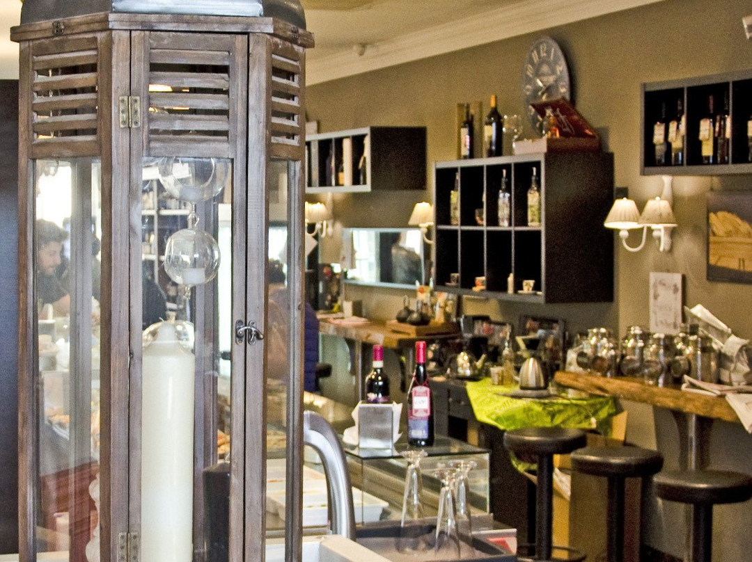 Genio Civile旅游景点-Caos Caffe