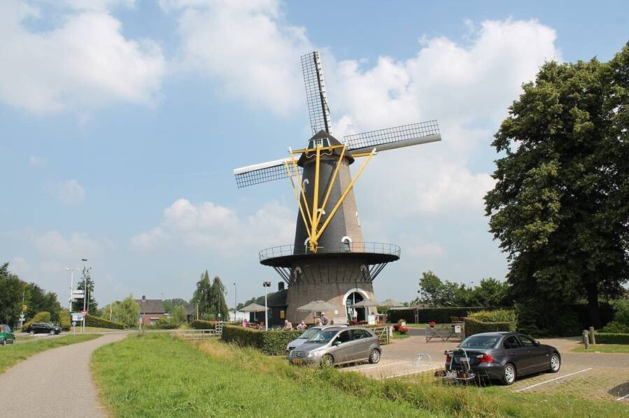 De Kerkhovense Molen景点图片