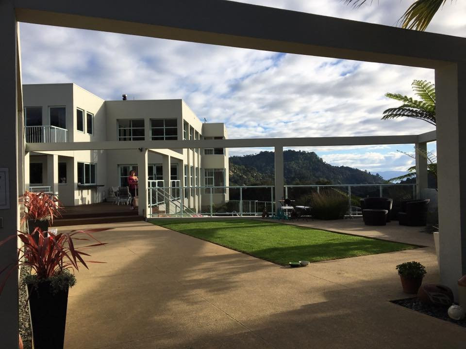 Natures Window Retreat主图