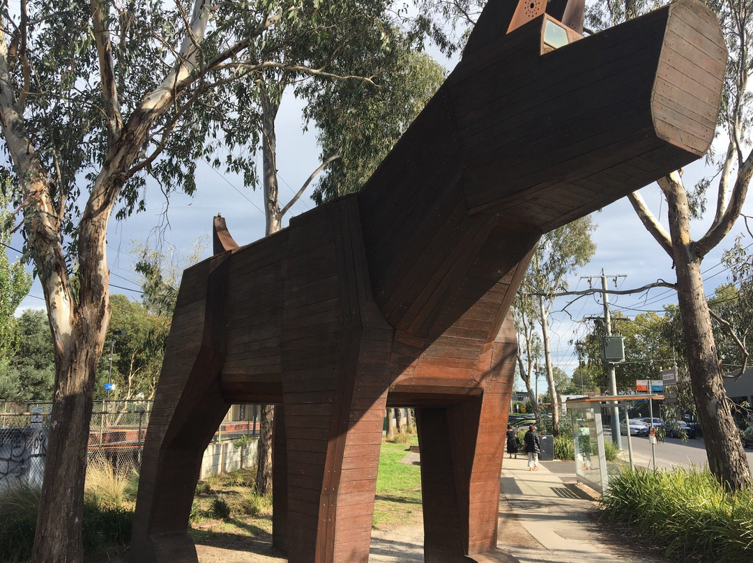 Fairfield Industrial Dog Object景点图片