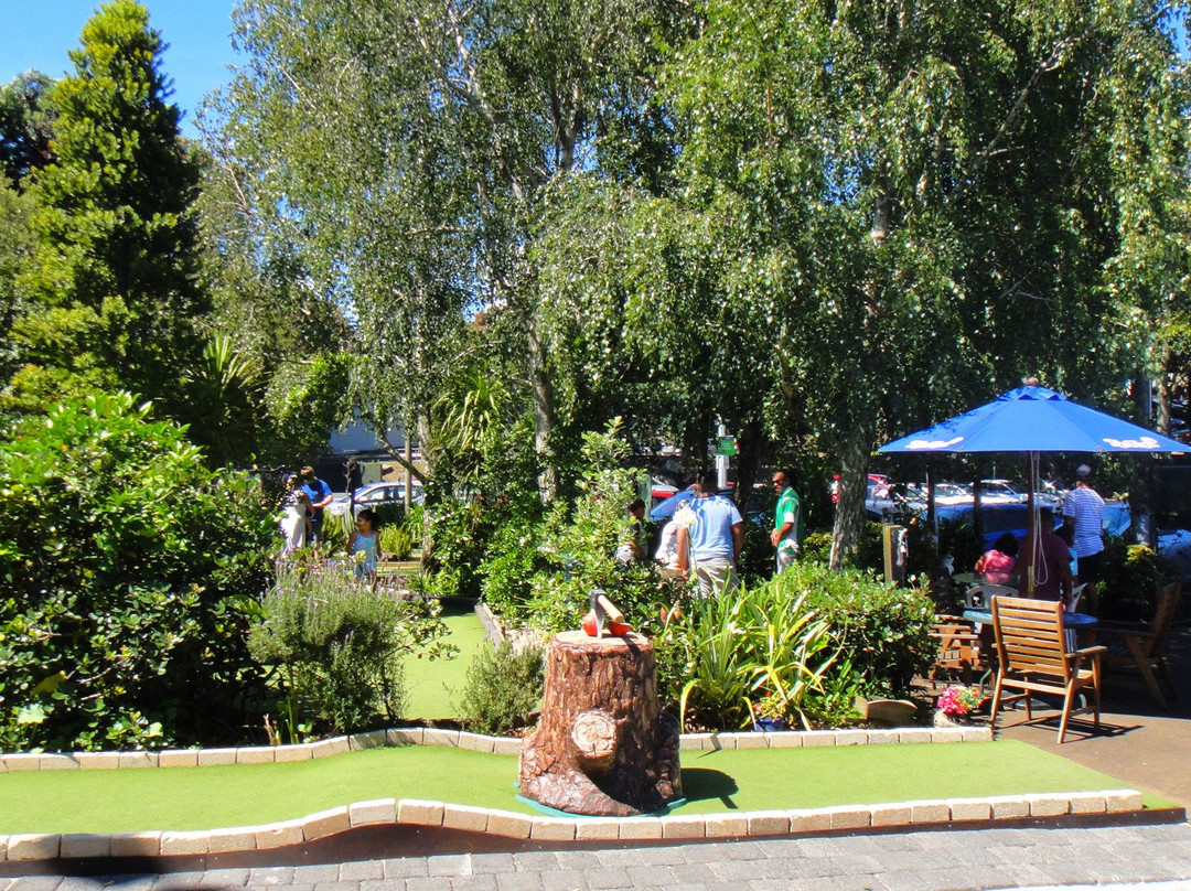 Enchanted Forest Mini Golf-奥尼洪加必去景点