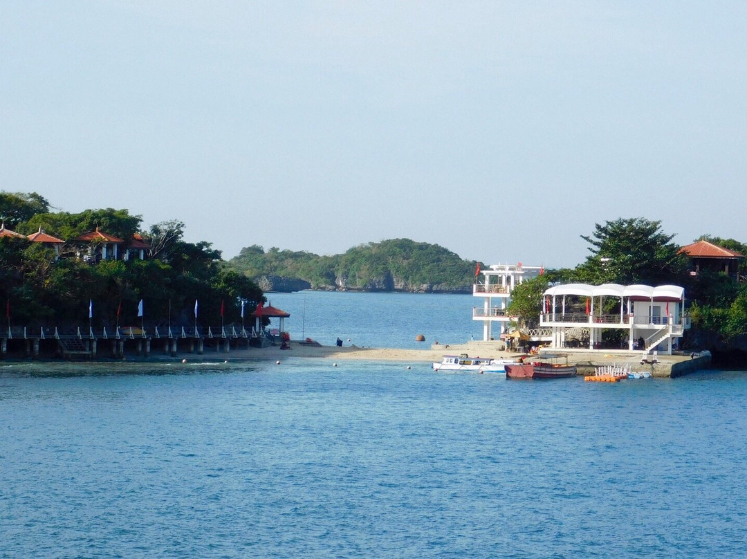 Hundred Islands Resort Hotel