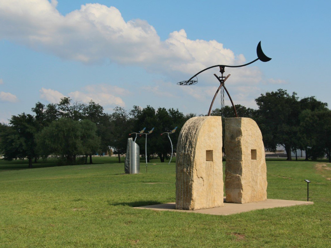 Hanna Springs Sculpture Garden-Lampasas必去景点