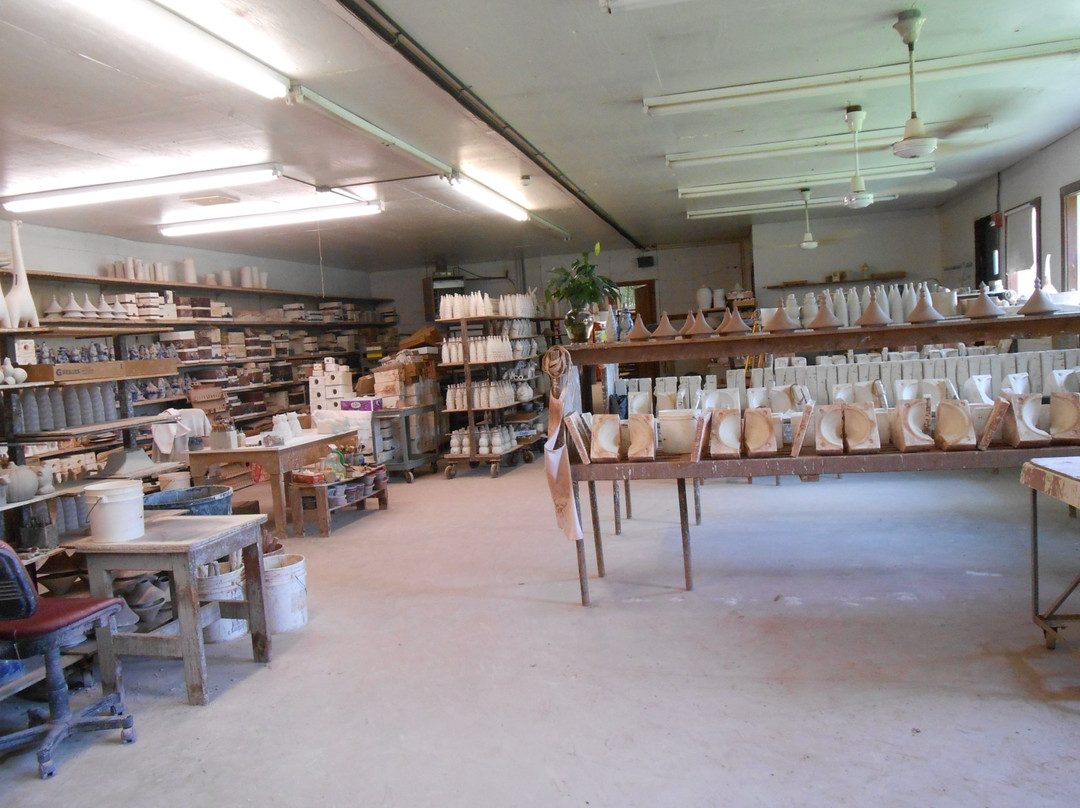 Eldreth Pottery Factory Showroom and Tour景点图片